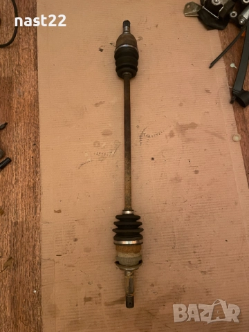 Предна дълга полуоска за Дайхатсу Териос 1,3 2000 год 83 к.с