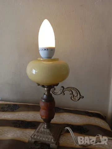 Ретро настолна лампа, снимка 4 - Настолни лампи - 50093318