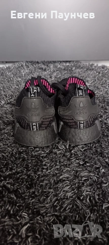 Маратонки Adidas NMD R1 размер 42 отлични , снимка 2 - Маратонки - 53457545