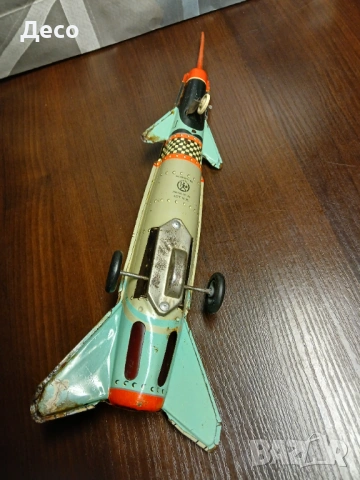 Стара румънска ламаринена играчка космически кораб., снимка 4 - Колекции - 53668833