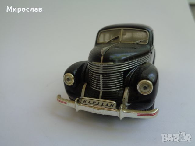 1:43 OPEL KAPITAN КОЛИЧКА РЕТРО МОДЕЛ ИГРАЧКА, снимка 2 - Колекции - 46226607