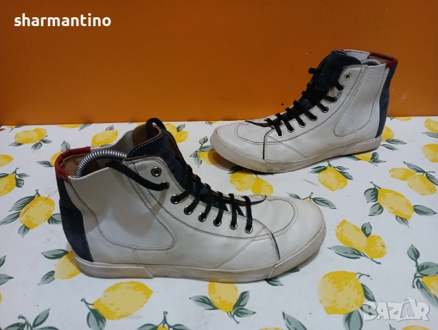 Hugo Boss кожени N 42 -15 €