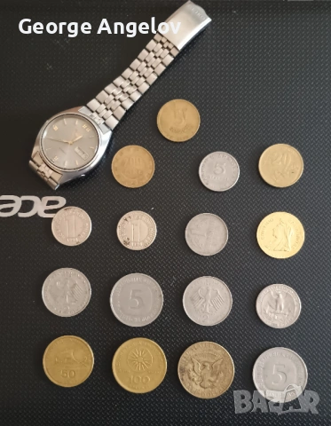 Стари монети и оригинален часовник Сейко 5