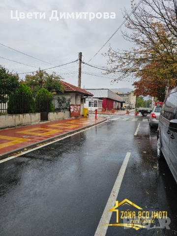 Продавам двустаен апартамент в центъра на гр.Драгоман 