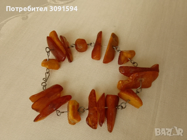 Стара Гривна от Необработен Кехлибар , снимка 7 - Антикварни и старинни предмети - 51695805