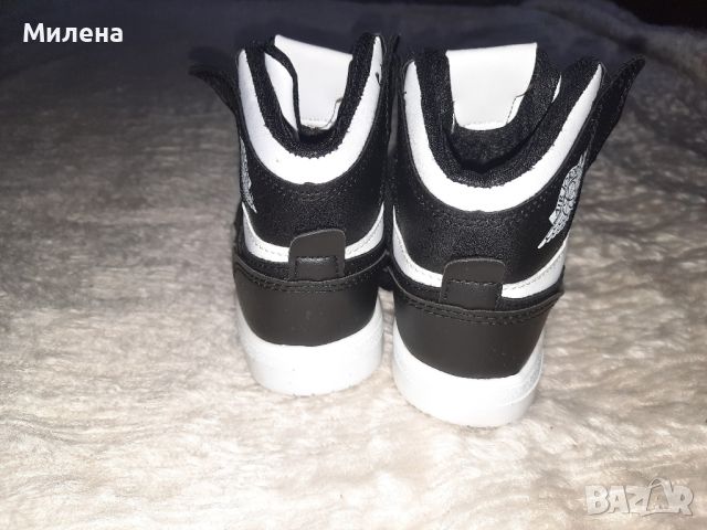 Детски кецове Nike Air Jordan, снимка 3 - Детски маратонки - 46600864