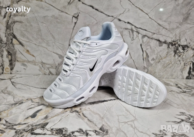 Nike бели дамски маратонки , снимка 3 - Маратонки - 51801347