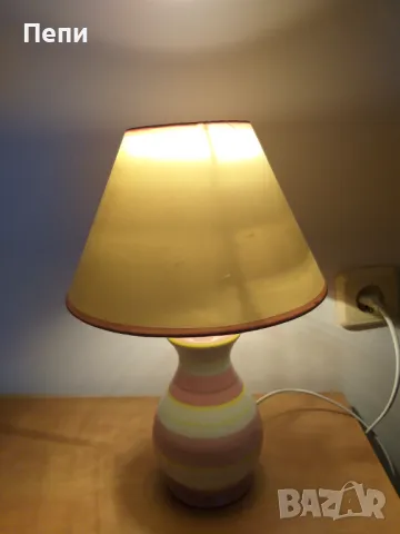 Елегантна нощна лампа, снимка 3 - Настолни лампи - 49334896