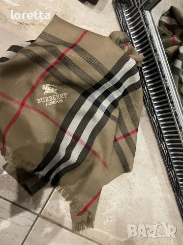 Burberry  шал , снимка 6 - Шалове - 48264924