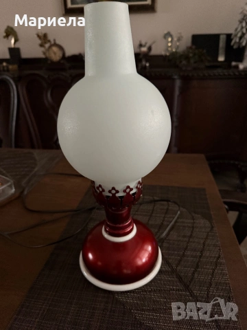 Стара нощна лампа,цена 18 евро.