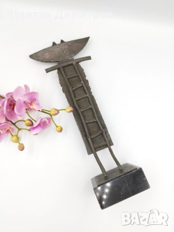 Авторска бронзова статуя на мраморна основа , снимка 6 - Антикварни и старинни предмети - 51953821