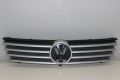 Предна решетка VW Polo 6N2 (1999-2001г.) предна емблема / 6N0 853 651 J / 6N0853651J / 6N0853651E01C, снимка 1