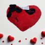 Подаръчна плюшена музикална възглавничка Сърце - Love, 33см, снимка 1 - Романтични подаръци - 45673772