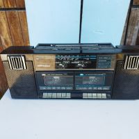 Радио касетофон meridia , снимка 1 - Радиокасетофони, транзистори - 45711719