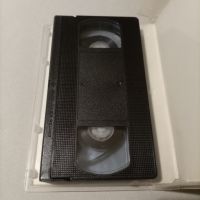 Две видеокасети VHS Английски Издания Без БГ Субтитри , снимка 9 - Анимации - 45424568