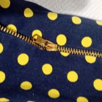 тъмно син панталон на жълти точки, снимка 6 - Панталони - 46200100