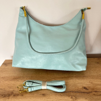 Светло синя дамска чанта с две дръжки , снимка 1 - Чанти - 45004159