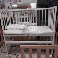 Бебешко креватче , снимка 2 - Бебешки легла и матраци - 45650555