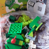 LEGO® Classic - Зелени творчески тухлички 11007, 60 части, снимка 2 - Конструктори - 44966189