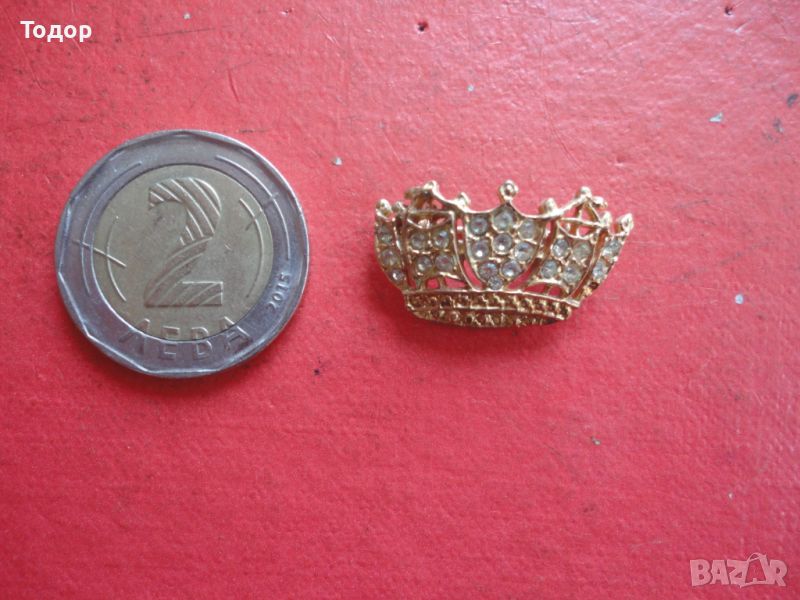 Позлатен нагръден знак значка корона , снимка 1