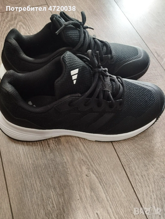 маратонки Adidas , снимка 1