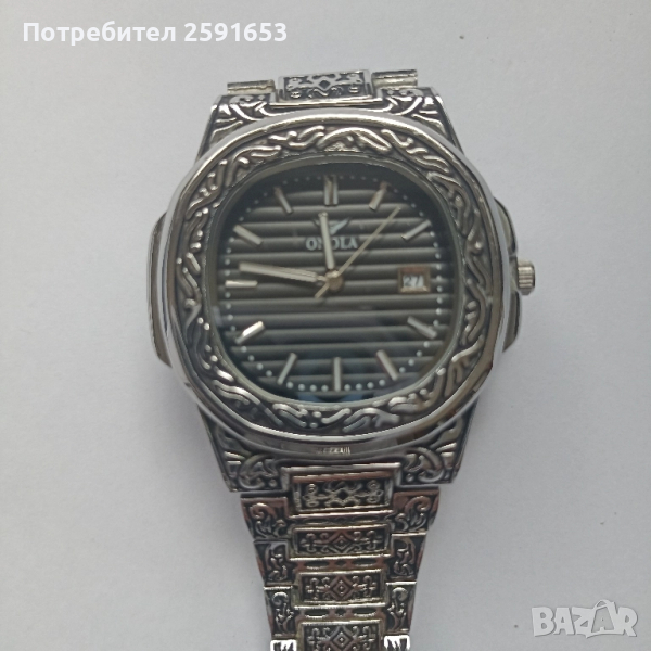 Мъжки ръчен часовник с орнаменти и метален корпус , снимка 1