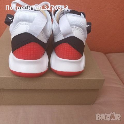 Дамски маратонки Nike Air , снимка 2 - Маратонки - 54179703