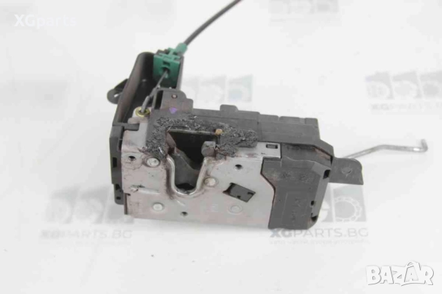 Брава врата предна дясна за Opel Astra H (2004-2007), снимка 2 - Части - 52660459