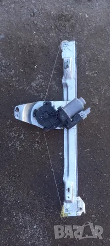 Стъклоповдигач Citroen C4 Picasso, снимка 2 - Части - 50338101