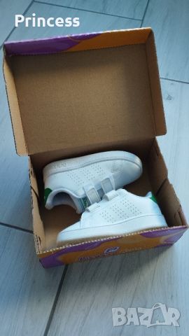 Детски маратонки Adidas в бяло и зелено 23 номер, снимка 3 - Детски маратонки - 45306411