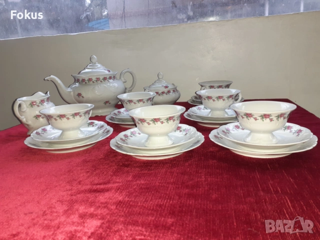 Разкошен порцеланов сервиз за чай -Полша- пълен комплект, снимка 7 - Антикварни и старинни предмети - 53436282