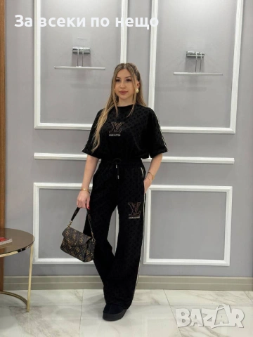 Louis Vuitton Дамски Спортен Комплект Тениска И Долнище🔝Дамски Спортен Екип Луис Витон Код A1252, снимка 16 - Спортни екипи - 53490516