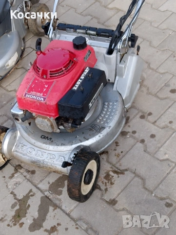 Бензинова самоходна косачка Хонда/HONDA, снимка 4 - Градинска техника - 54185821