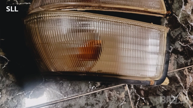 Мигачи Mazda 626 , снимка 2 - Части - 53559594