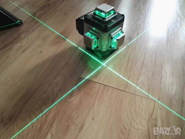 Лазерен нивелир 16 линии + 2 батерии, дистанционно, тринога, магнитна стойка, IP54