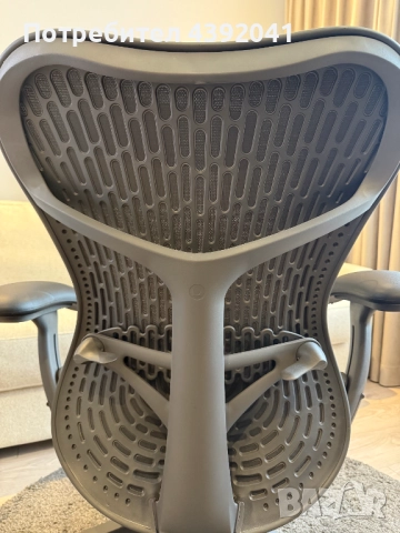 Herman Miller Mirra 2 (2025) Офис Стол - Почти Като Нов!, снимка 7 - Столове - 52304509