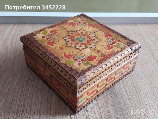 Кутия дървена пирографирана ретро за колекционери , снимка 3 - Декорация за дома - 54165521