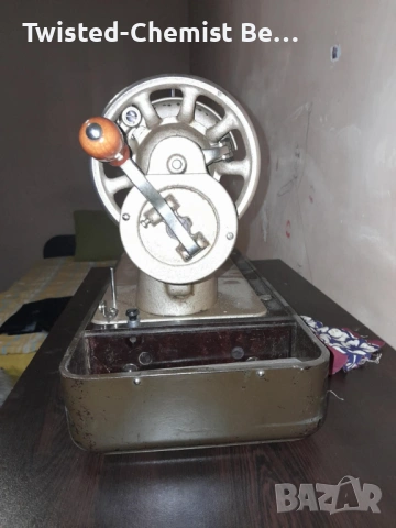 Руска шевна машина 1955, използвана, снимка 5 - Шевни машини - 53476752