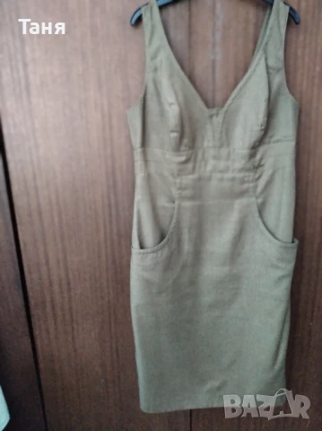 Рокля без ръкави 