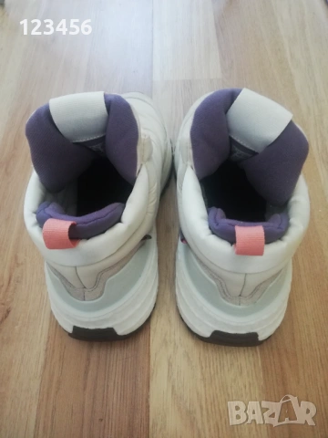 Маратонки на Adidas 37ном., снимка 4 - Маратонки - 53473013