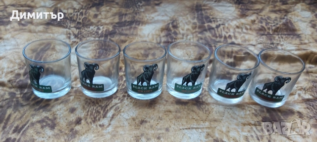 Продавам 6 броя дебелостенни чаши с надпис блек рам уиски , снимка 3 - Чаши - 52943651