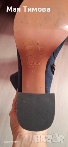 Продавам италиански велурени боти, снимка 4 - Дамски боти - 52399557