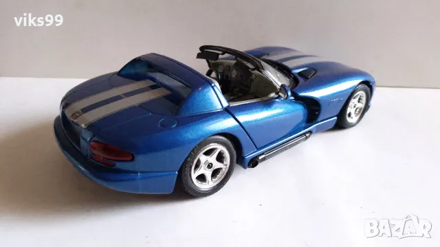 Bburago Dodge Viper RT-10 - Made in Italy - Мащаб 1:24 , снимка 5 - Колекции - 49011272