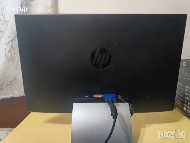 Продавам монитор HP Pavilion 23xi . пукнат дисплей., снимка 2 - Монитори - 48457853