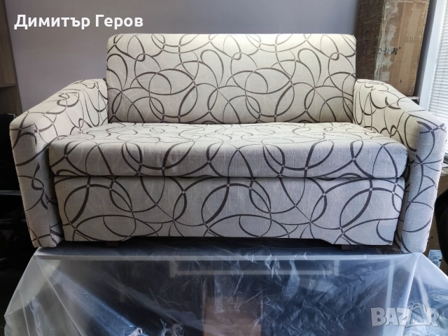 Разтегателен Диван (сгънат 140/90/80см.) Като НОВ