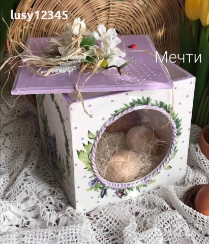 Кутия за бонбони, за сладки, за яйчица и какво ли още не…🐞🐓🪴🌷🌸🐝