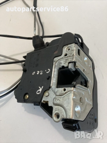 Механизъм за заключване дясна страна за Mercedes C220 CDI Cl203 (2007)