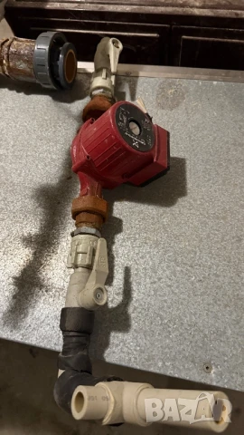 Циркулационна помпа грундфост, снимка 2 - Водни помпи - 50985253