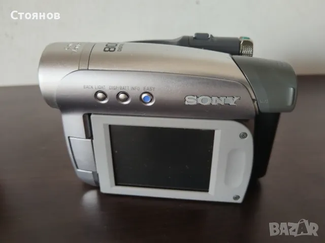 Камера SONY HANDYCAM DCR-HC27E

Japan, снимка 12 - Камери - 48676783