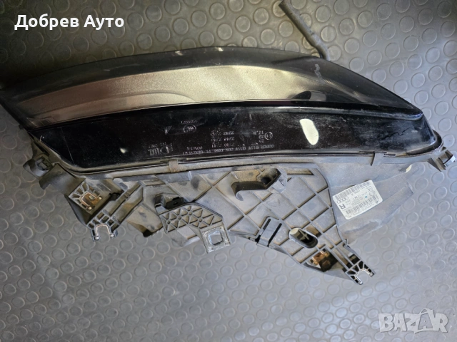 Десен фар за Audi A7 4G  - 4G9 941 006 A, снимка 2 - Части - 54236783